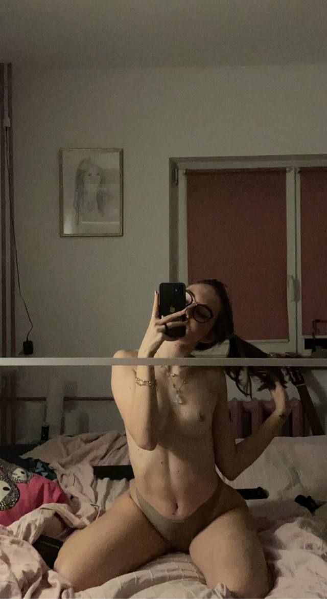 I’m here for a casual sex with a serious man only and I do charge for this - Image 2